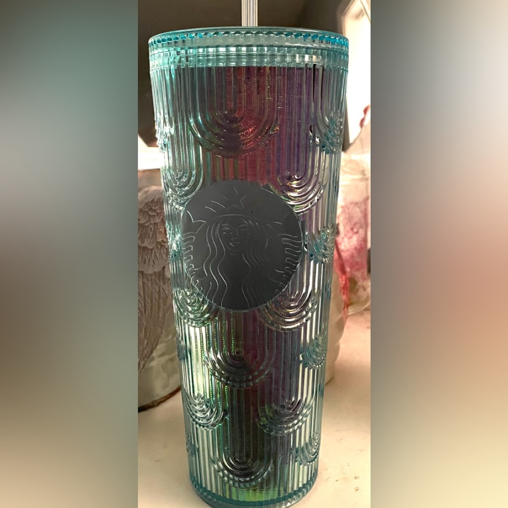 🧜‍♀️Starbucks Mermaid Cup. No longer available